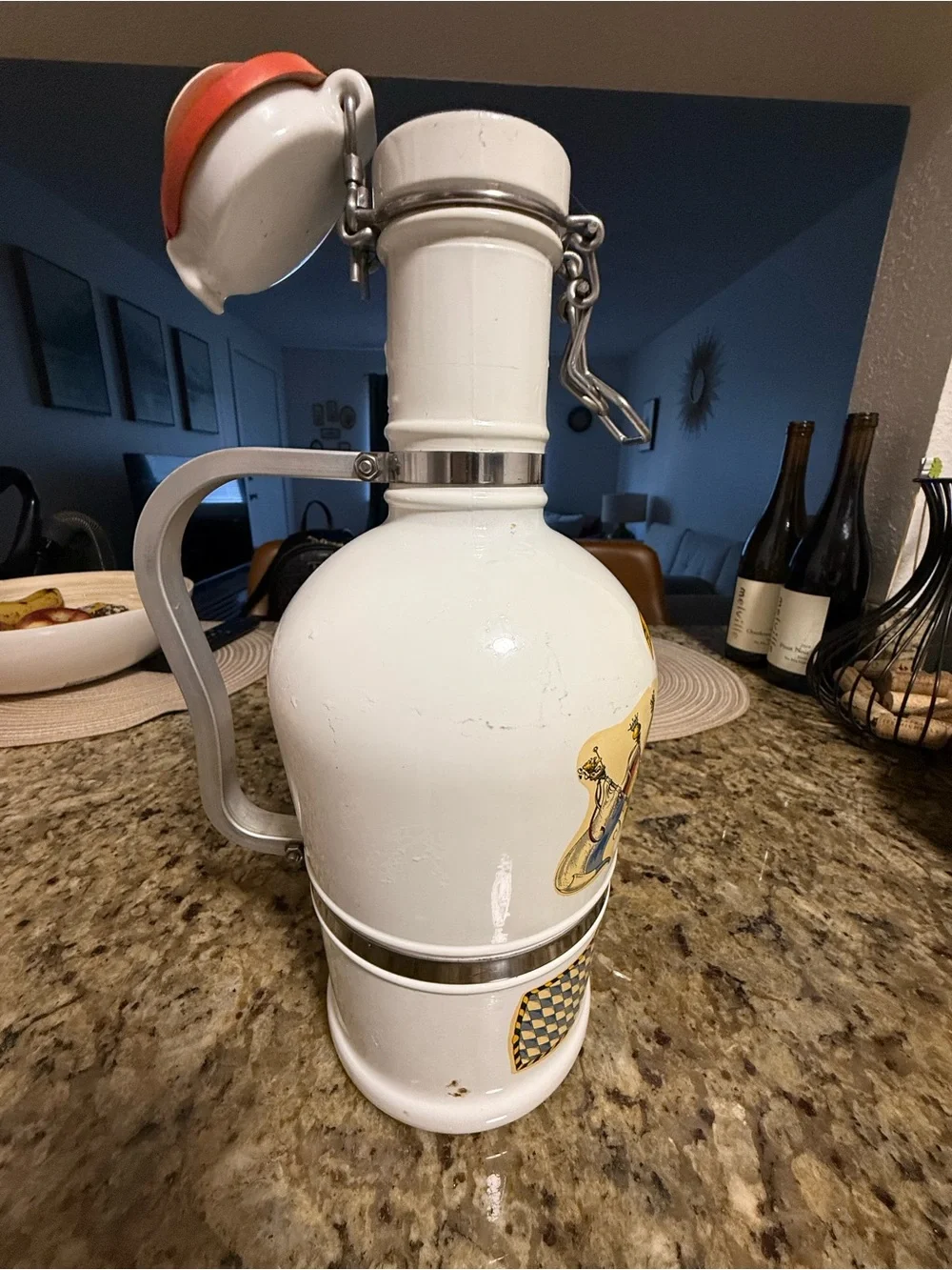Vintage Der Krug der Bayern 2L Ceramic Beer Growler Swing Top Jug